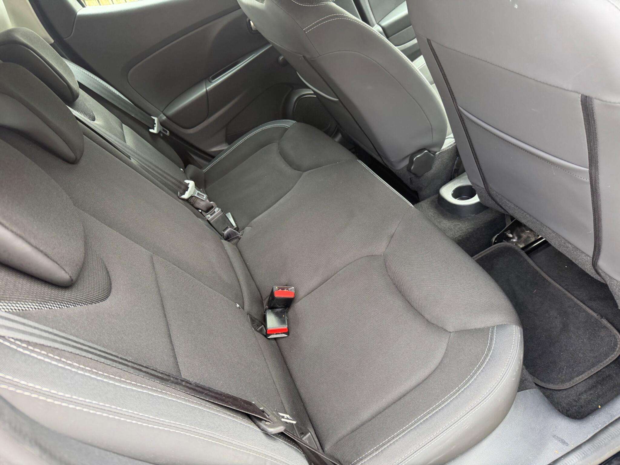 2017 RENAULT CLIO 2017 RENAULT CLIO