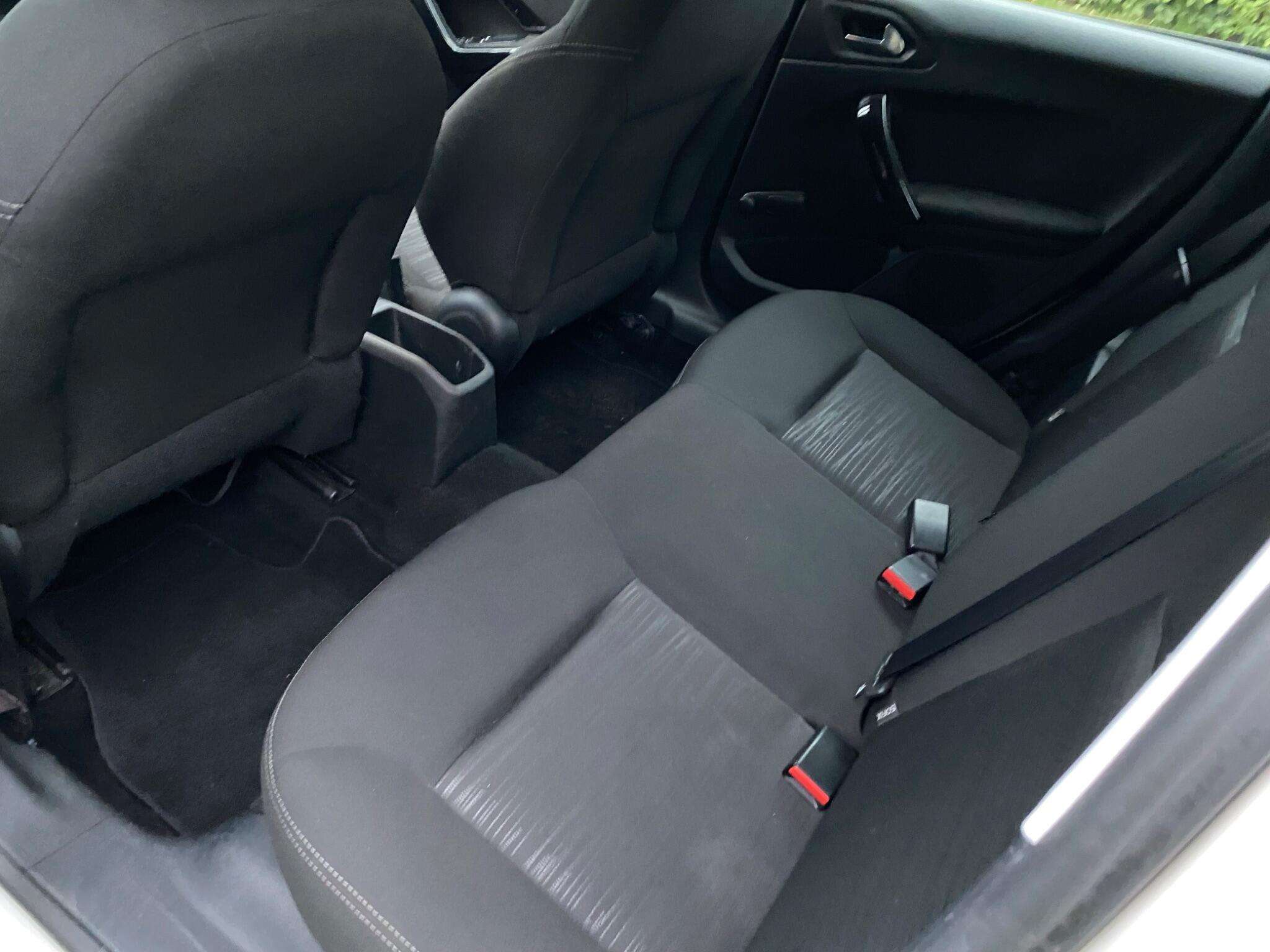 2014 PEUGEOT 208 2014 PEUGEOT 208