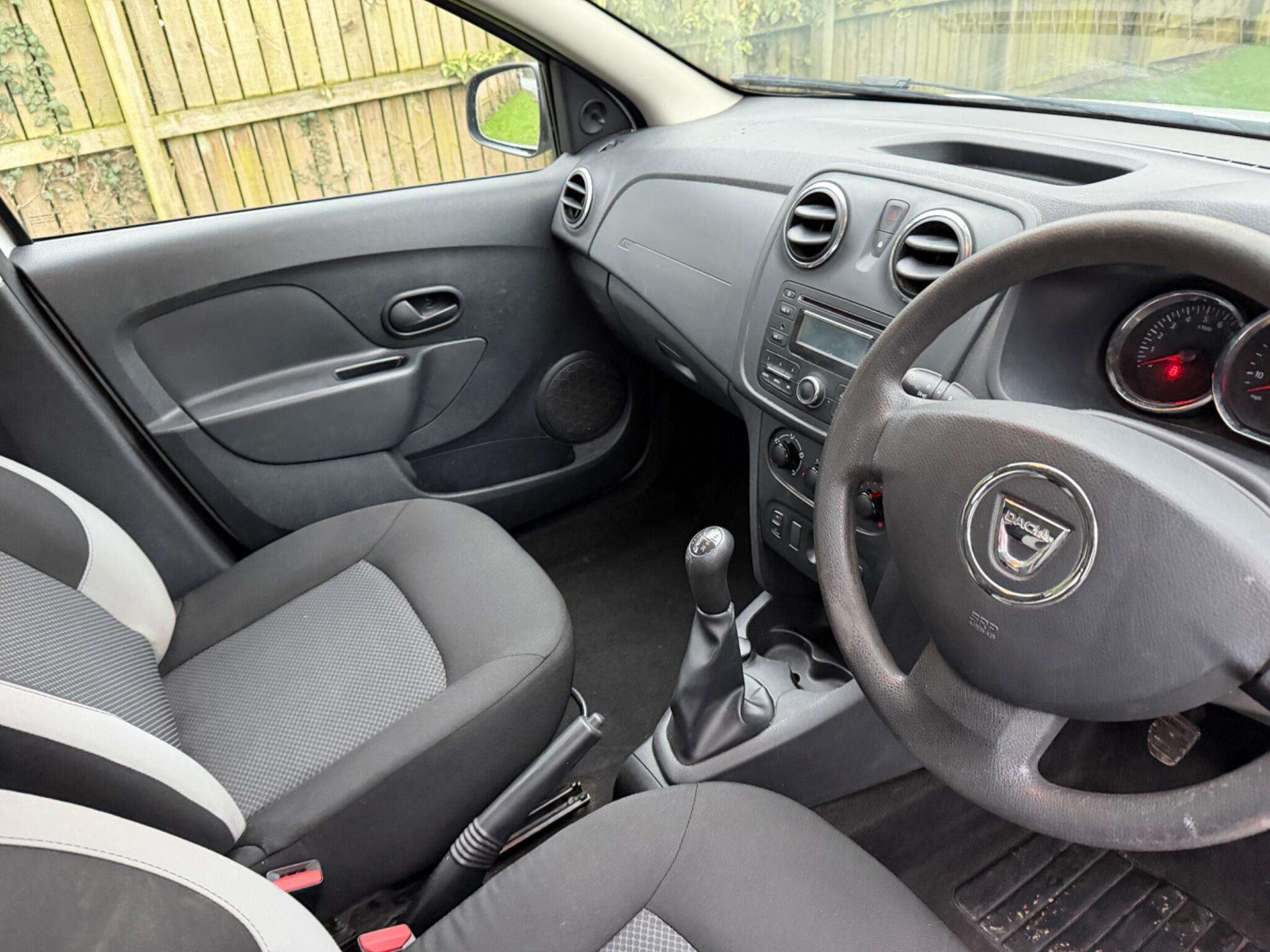 2015 DACIA SANDERO 2015 DACIA SANDERO