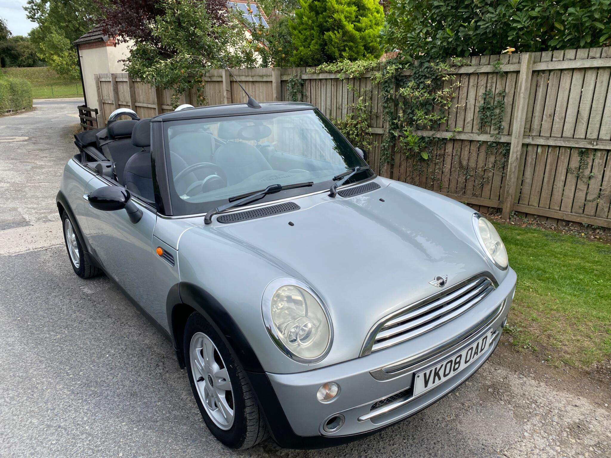 2008 MINI CONVERTIBLE 2008 MINI CONVERTIBLE