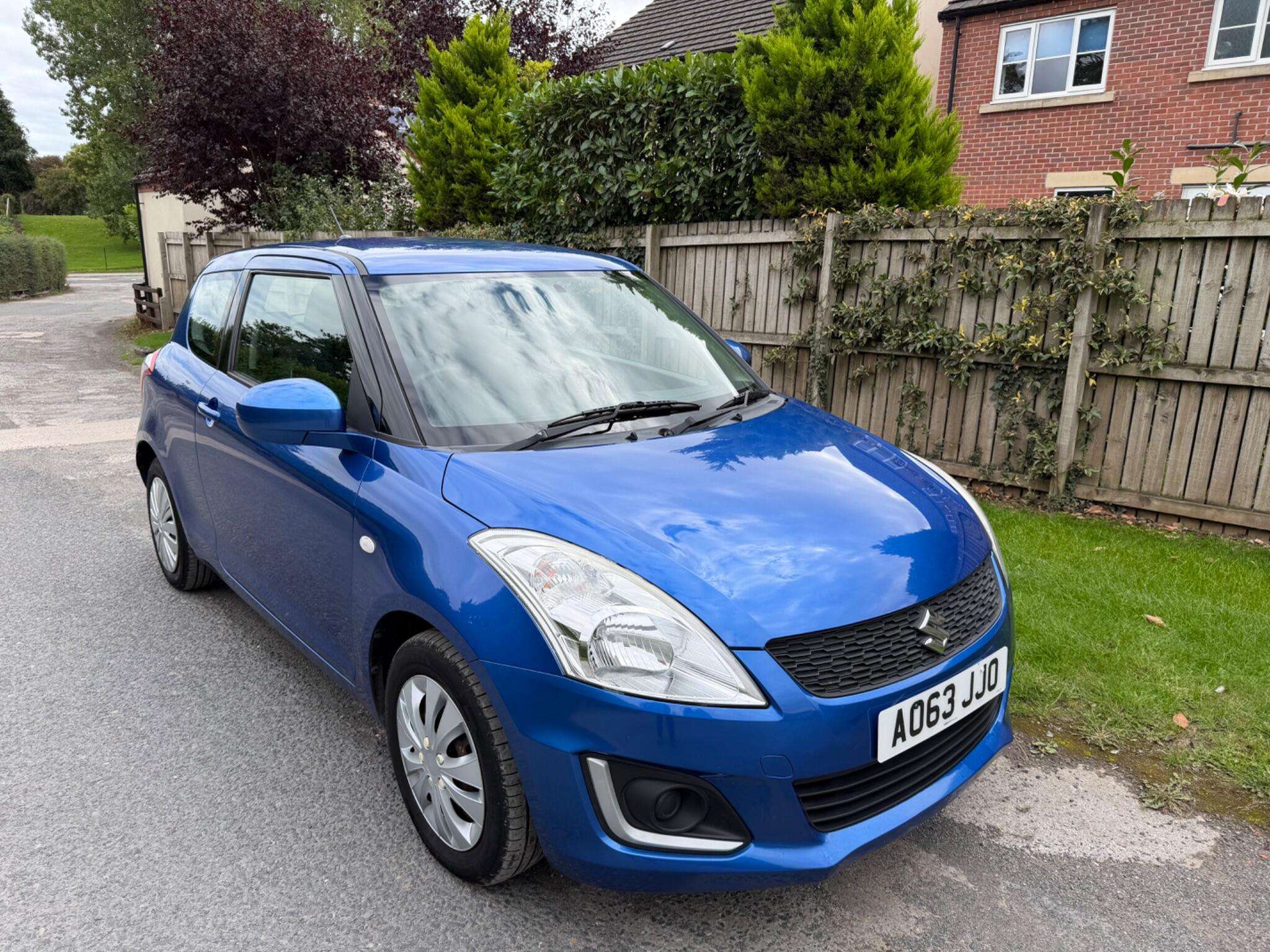 2013 SUZUKI SWIFT 2013 SUZUKI SWIFT
