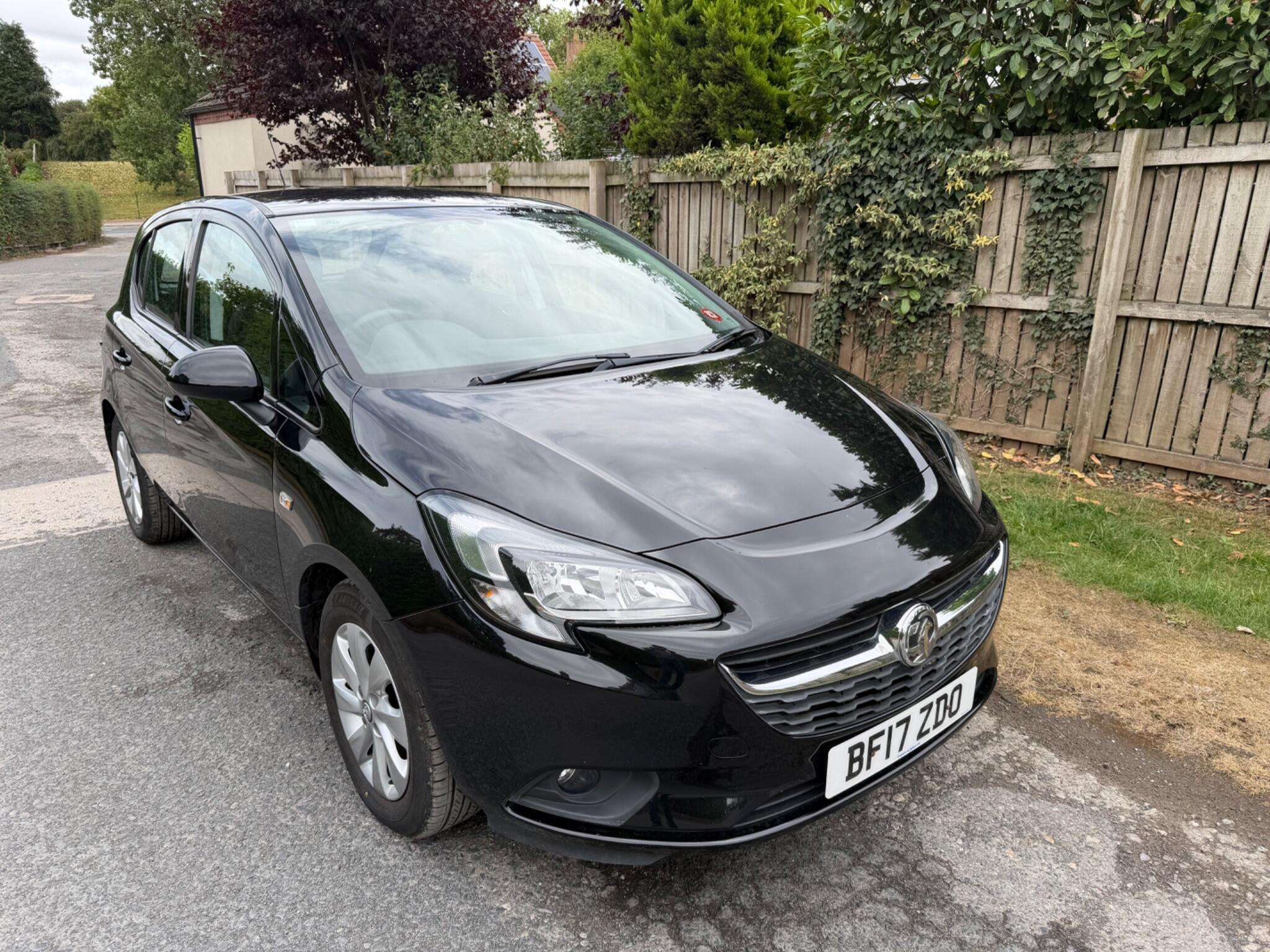 A 2017 VAUXHALL CORSA 1.4i ecoFLEX Design Euro 6 5dr A 2017 VAUXHALL CORSA 1.4i ecoFLEX Design Euro 6 5dr