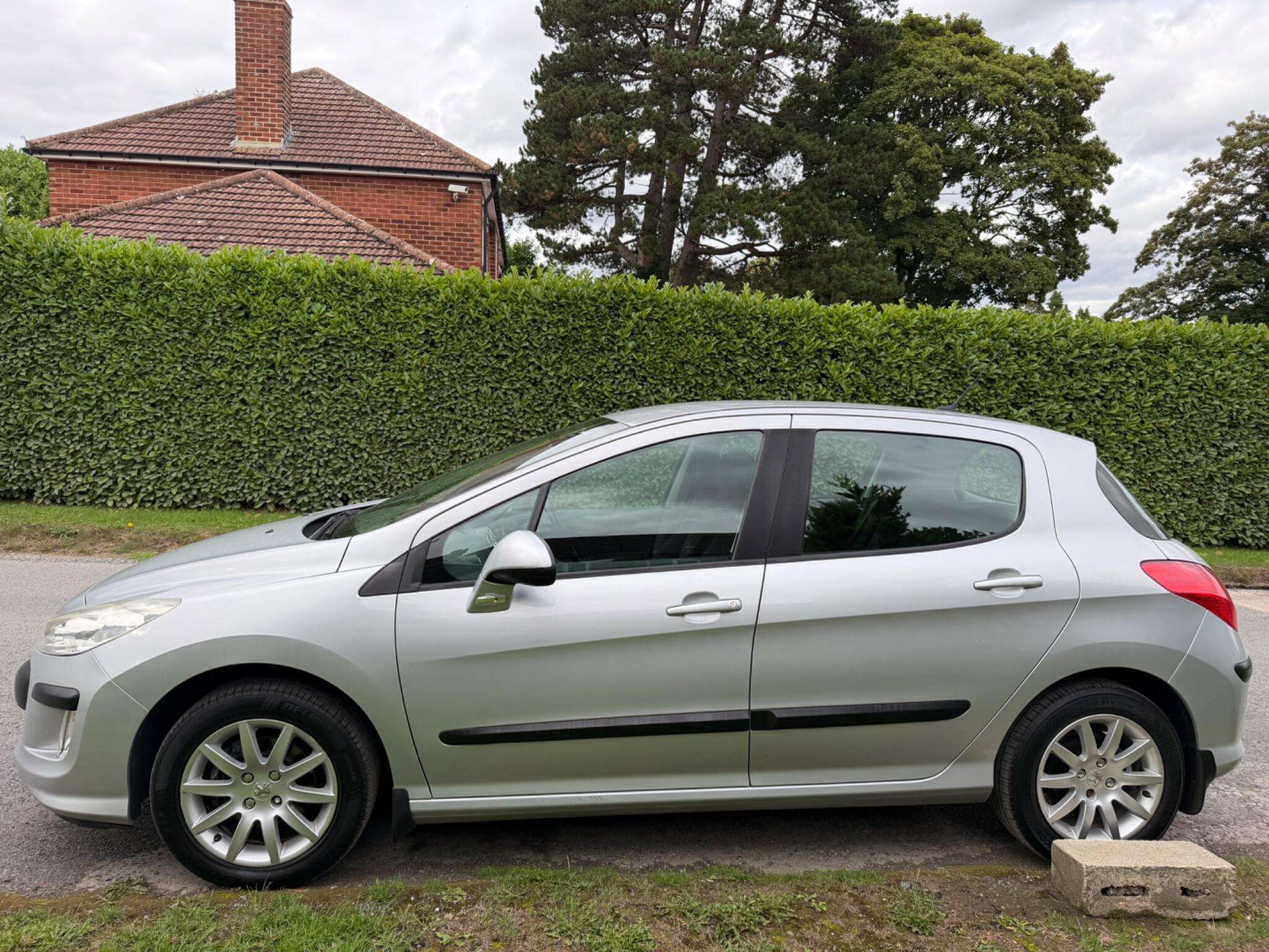 2009 PEUGEOT 308 2009 PEUGEOT 308