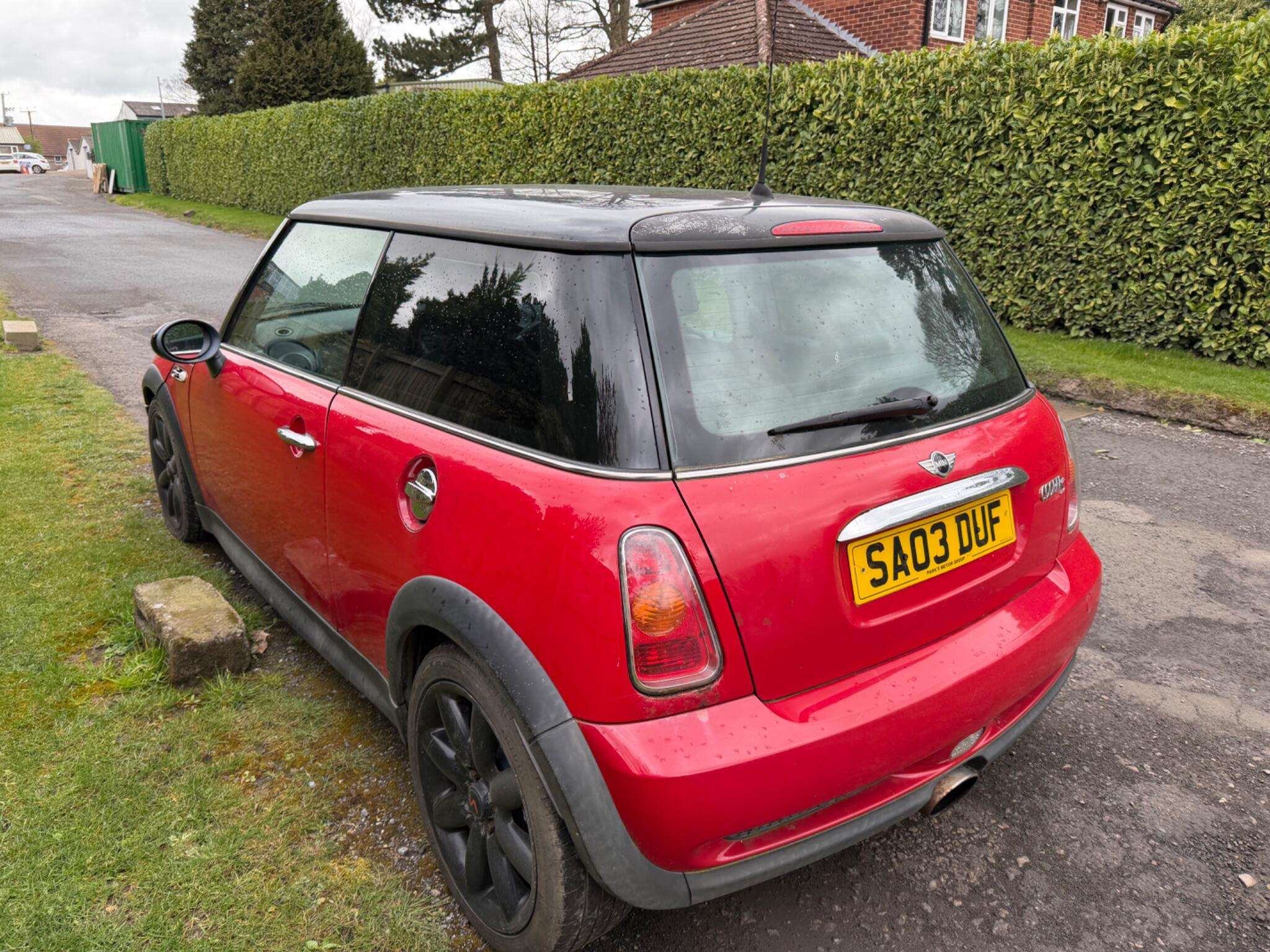 2003 MINI HATCH 2003 MINI HATCH