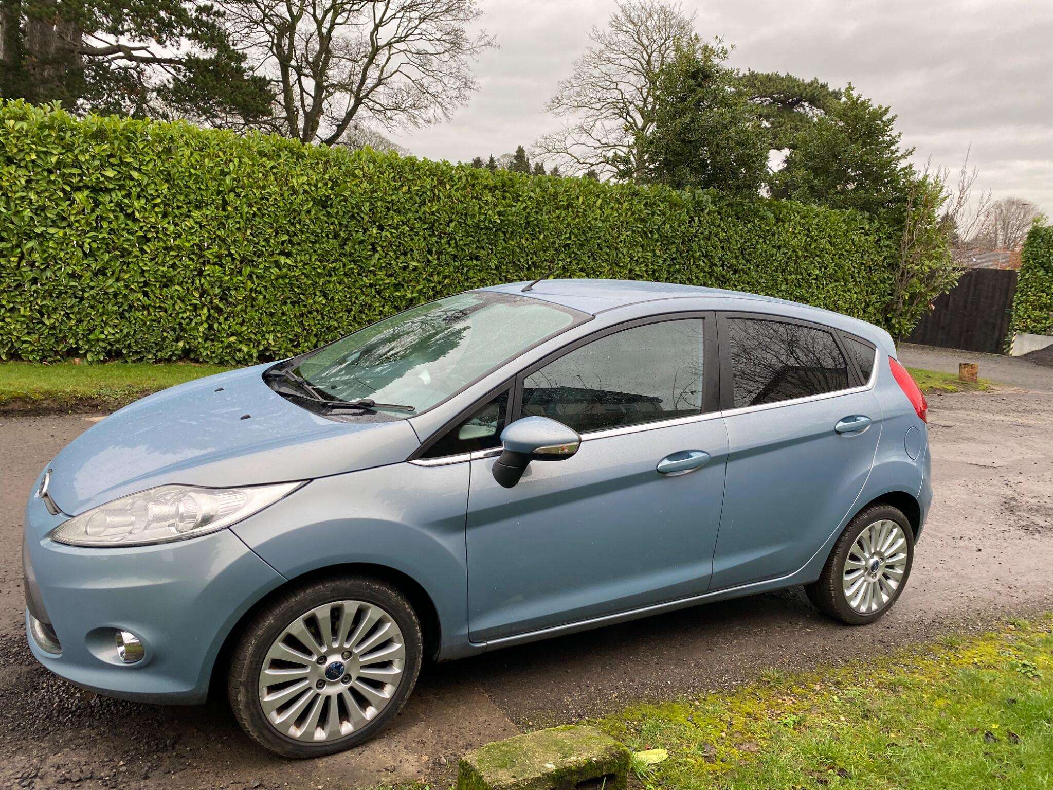 2010 FORD FIESTA 2010 FORD FIESTA