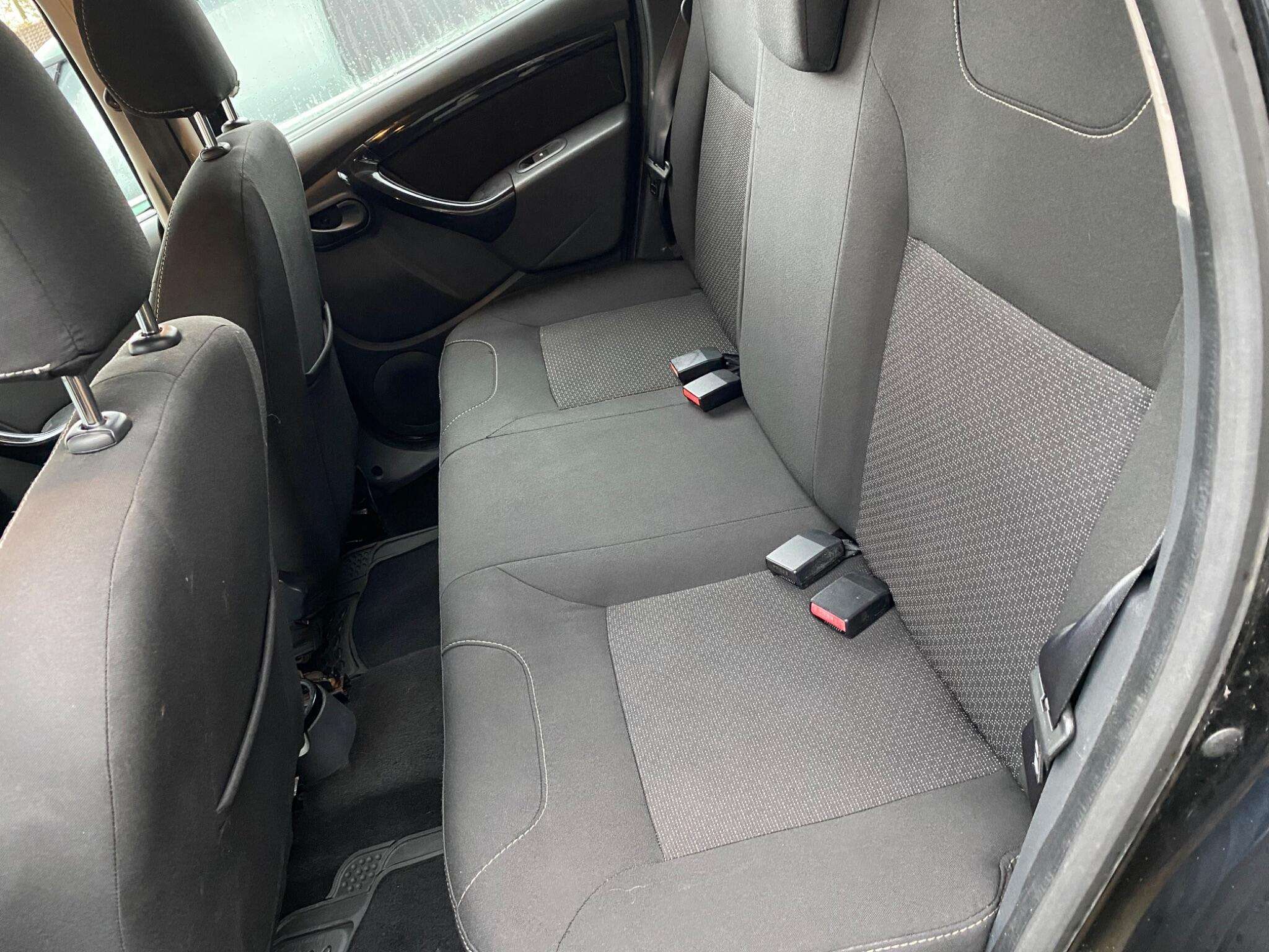 2013 DACIA DUSTER 2013 DACIA DUSTER