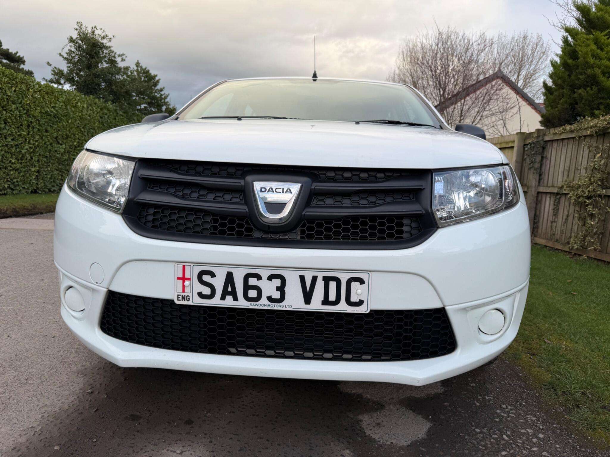 A 2013 DACIA SANDERO 1.2 Ambiance Euro 5 5dr A 2013 DACIA SANDERO 1.2 Ambiance Euro 5 5dr