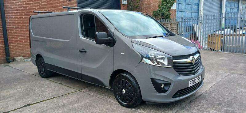 A 2019 VAUXHALL VIVARO 1.6 CDTi 2900 BiTurbo ecoTEC Sportive L2 H1 Euro 6 (s/s) 5dr A 2019 VAUXHALL VIVARO 1.6 CDTi 2900 BiTurbo ecoTEC Sportive L2 H1 Euro 6 (s/s) 5dr