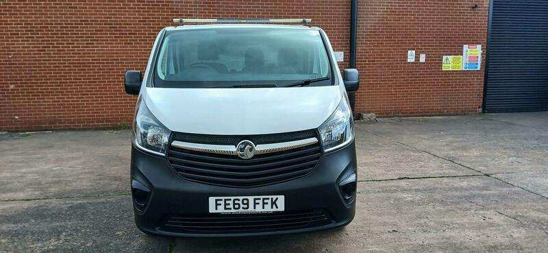 A 2019 VAUXHALL VIVARO 1.6 CDTi 2700 L1 H1 Euro 6 (s/s) 5dr A 2019 VAUXHALL VIVARO 1.6 CDTi 2700 L1 H1 Euro 6 (s/s) 5dr