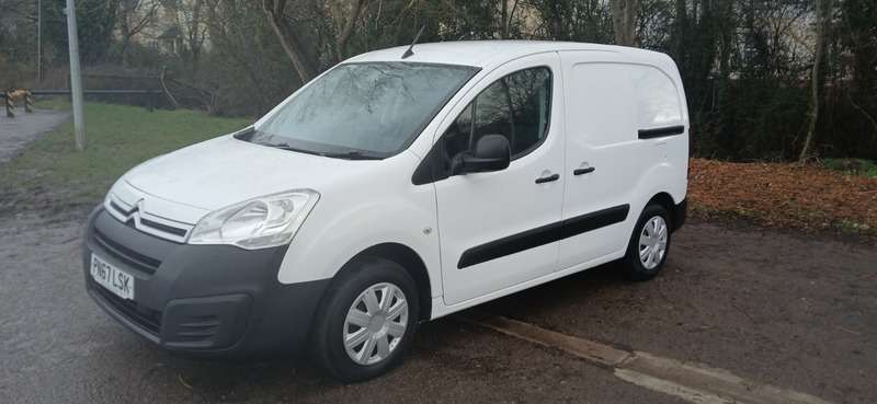 A 2017 CITROEN BERLINGO 1.6 BlueHDi 625 Enterprise Panel Van 5dr Diesel Manual L1 (112 g/km, 75 bhp) A 2017 CITROEN BERLINGO 1.6 BlueHDi 625 Enterprise Panel Van 5dr Diesel Manual L1 (112 g/km, 75 bhp)