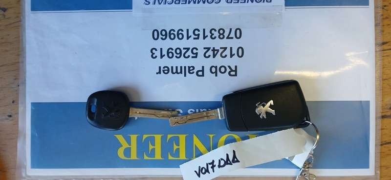 2017 PEUGEOT 108 2017 PEUGEOT 108