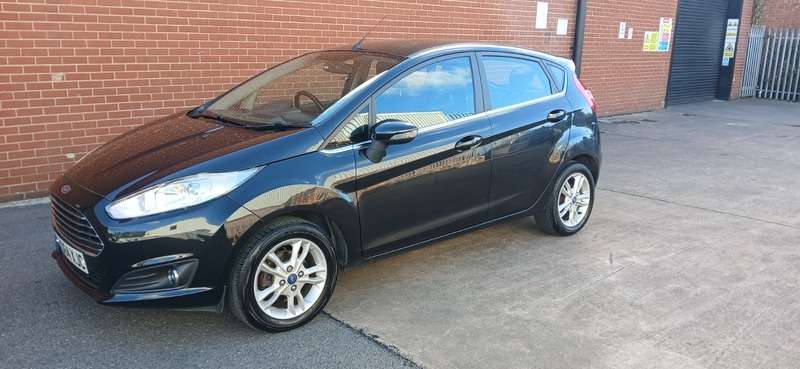 A 2014 FORD FIESTA 1.25 Zetec Euro 5 5dr A 2014 FORD FIESTA 1.25 Zetec Euro 5 5dr