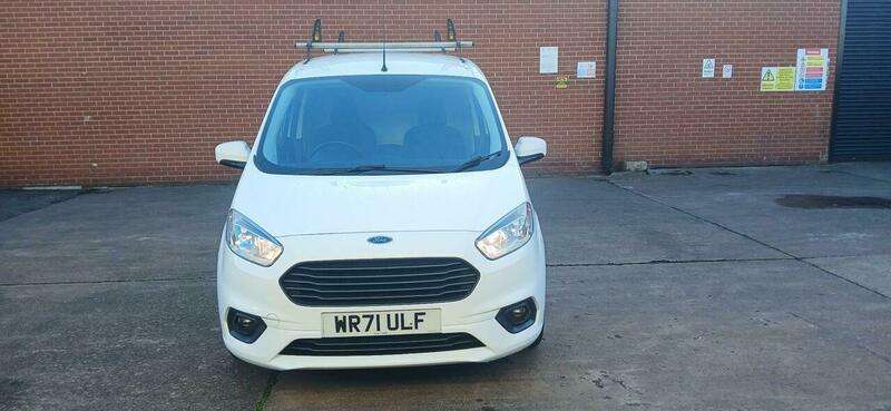 A 2021 FORD COURIER 1.5 TDCi Limited L1 Euro 6 5dr A 2021 FORD COURIER 1.5 TDCi Limited L1 Euro 6 5dr