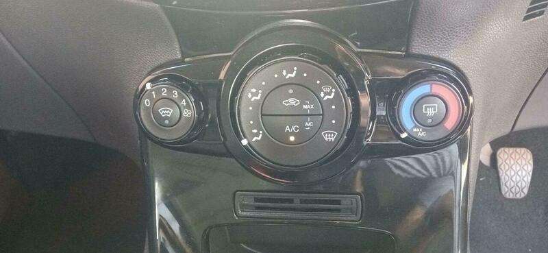 2015 FORD FIESTA 2015 FORD FIESTA