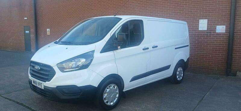 A 2018 FORD TRANSIT CUSTOM 2.0 300 EcoBlue L1 H1 Euro 6 5dr A 2018 FORD TRANSIT CUSTOM 2.0 300 EcoBlue L1 H1 Euro 6 5dr