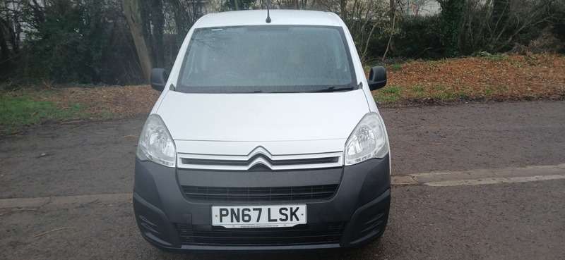 A 2017 CITROEN BERLINGO 1.6 BlueHDi 625 Enterprise Panel Van 5dr Diesel Manual L1 (112 g/km, 75 bhp) A 2017 CITROEN BERLINGO 1.6 BlueHDi 625 Enterprise Panel Van 5dr Diesel Manual L1 (112 g/km, 75 bhp)