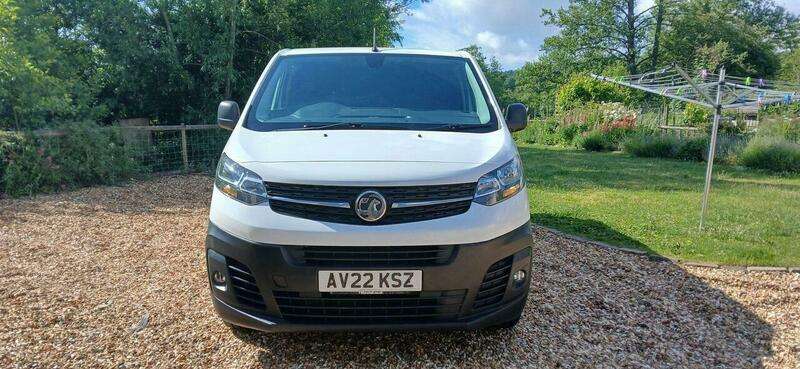 A 2022 VAUXHALL VIVARO 1.5 Turbo D 2900 Dynamic L2 H1 Euro 6 (s/s) 6dr A 2022 VAUXHALL VIVARO 1.5 Turbo D 2900 Dynamic L2 H1 Euro 6 (s/s) 6dr