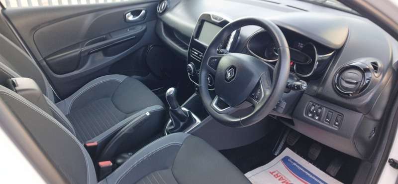 2016 RENAULT CLIO 2016 RENAULT CLIO