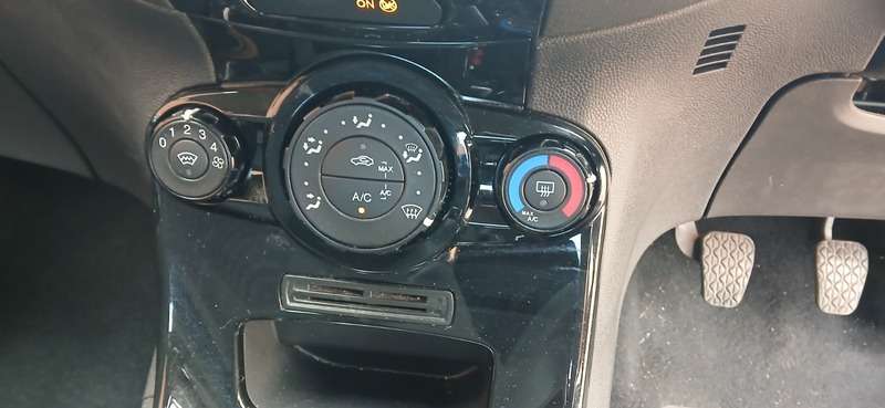 2016 FORD FIESTA 2016 FORD FIESTA