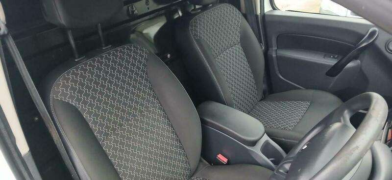 A 2016 RENAULT KANGOO 1.5 dCi ENERGY ML19 Business+ Panel Van 5dr Diesel Manual MWB Euro 5 (s/s) (90 ps) A 2016 RENAULT KANGOO 1.5 dCi ENERGY ML19 Business+ Panel Van 5dr Diesel Manual MWB Euro 5 (s/s) (90 ps)