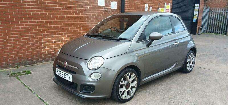 A 2013 FIAT 500 0.9 TwinAir S Euro 5 (s/s) 3dr A 2013 FIAT 500 0.9 TwinAir S Euro 5 (s/s) 3dr