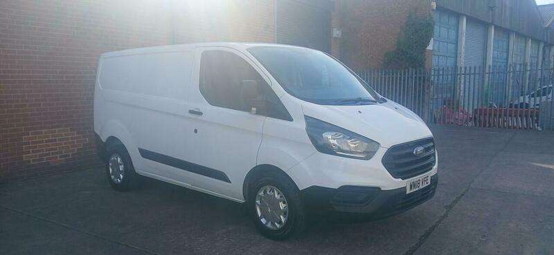 A 2018 FORD TRANSIT CUSTOM 2.0 300 EcoBlue L1 H1 Euro 6 5dr A 2018 FORD TRANSIT CUSTOM 2.0 300 EcoBlue L1 H1 Euro 6 5dr