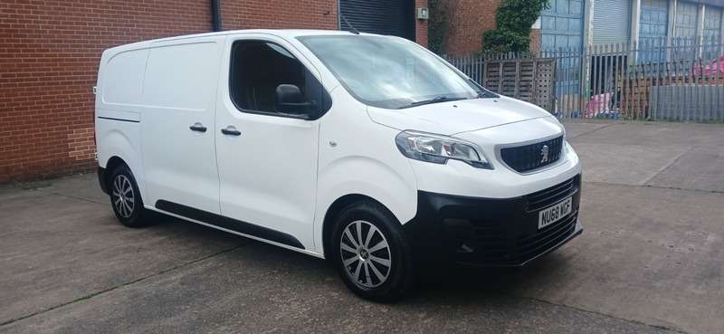 A 2019 PEUGEOT EXPERT 1.6 BlueHDi 1000 Professional Standard Panel Van MWB Euro 6 6dr A 2019 PEUGEOT EXPERT 1.6 BlueHDi 1000 Professional Standard Panel Van MWB Euro 6 6dr