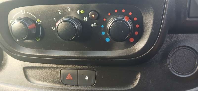 2018 VAUXHALL VIVARO 2018 VAUXHALL VIVARO