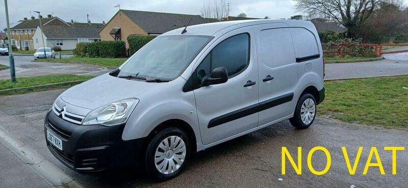 A 2017 CITROEN BERLINGO 1.6 BlueHDi 850 Enterprise Panel Van 5dr Diesel Manual L1 (112 g/km, 100 bhp) A 2017 CITROEN BERLINGO 1.6 BlueHDi 850 Enterprise Panel Van 5dr Diesel Manual L1 (112 g/km, 100 bhp)