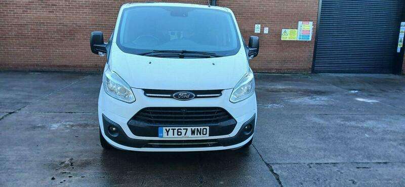 A 2017 FORD TRANSIT CUSTOM 2.0 TDCi 310 Trend Panel Van 5dr Diesel Manual L1 H1 (157 g/km, 128 bhp) A 2017 FORD TRANSIT CUSTOM 2.0 TDCi 310 Trend Panel Van 5dr Diesel Manual L1 H1 (157 g/km, 128 bhp)