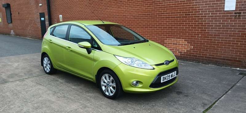 A 2009 FORD FIESTA 1.4 Zetec Hatchback 5dr Petrol Manual (133 g/km, 94 bhp) A 2009 FORD FIESTA 1.4 Zetec Hatchback 5dr Petrol Manual (133 g/km, 94 bhp)