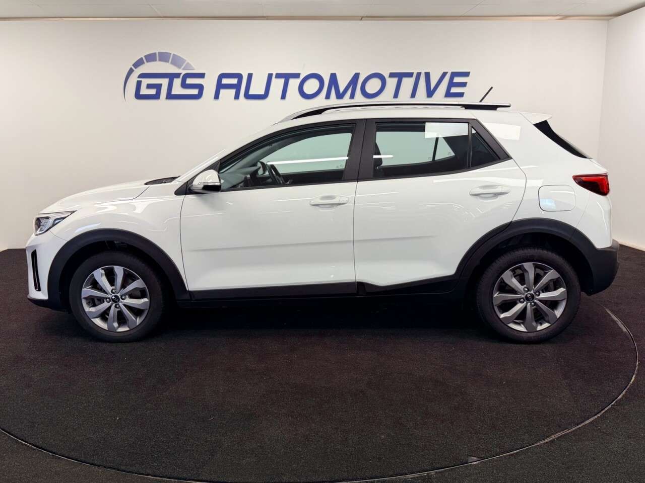 2021 KIA STONIC 2021 KIA STONIC