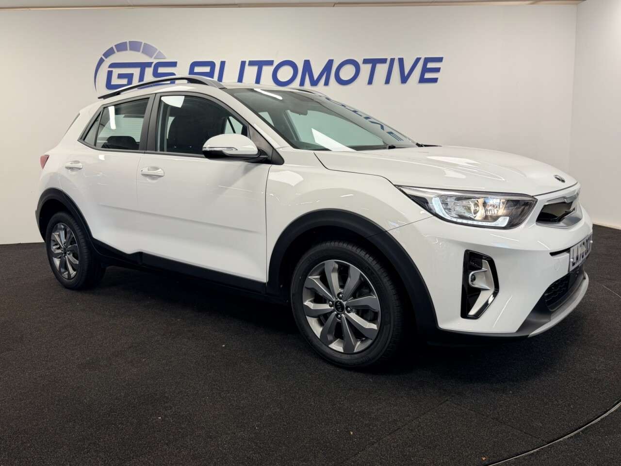 2021 KIA STONIC 2021 KIA STONIC