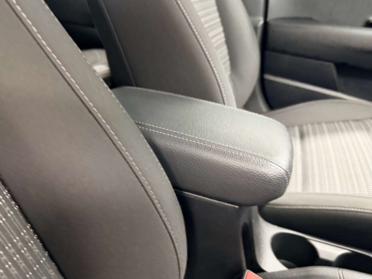 2021 KIA STONIC 2021 KIA STONIC