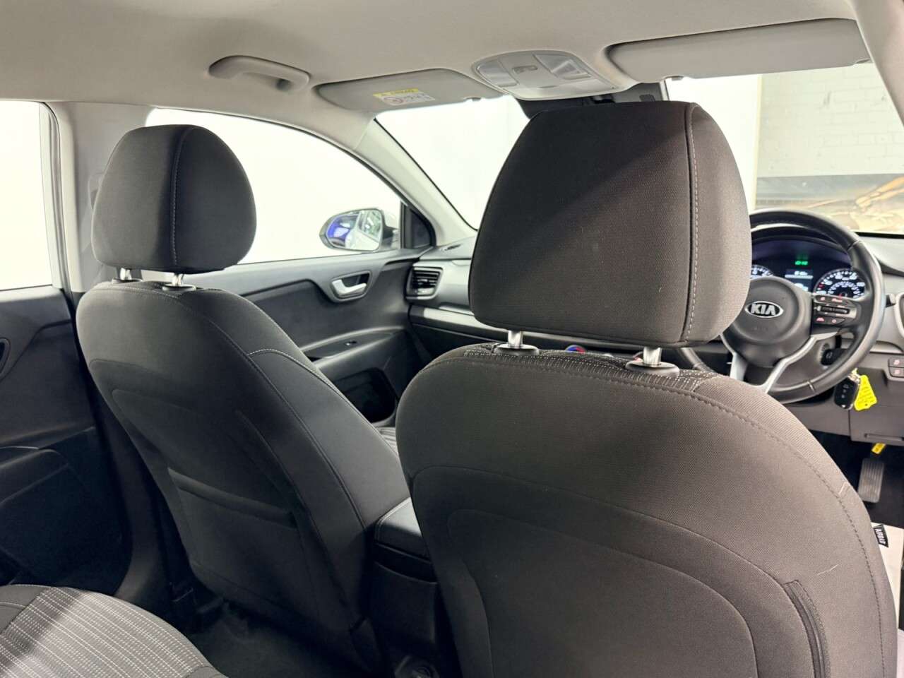 2021 KIA STONIC 2021 KIA STONIC