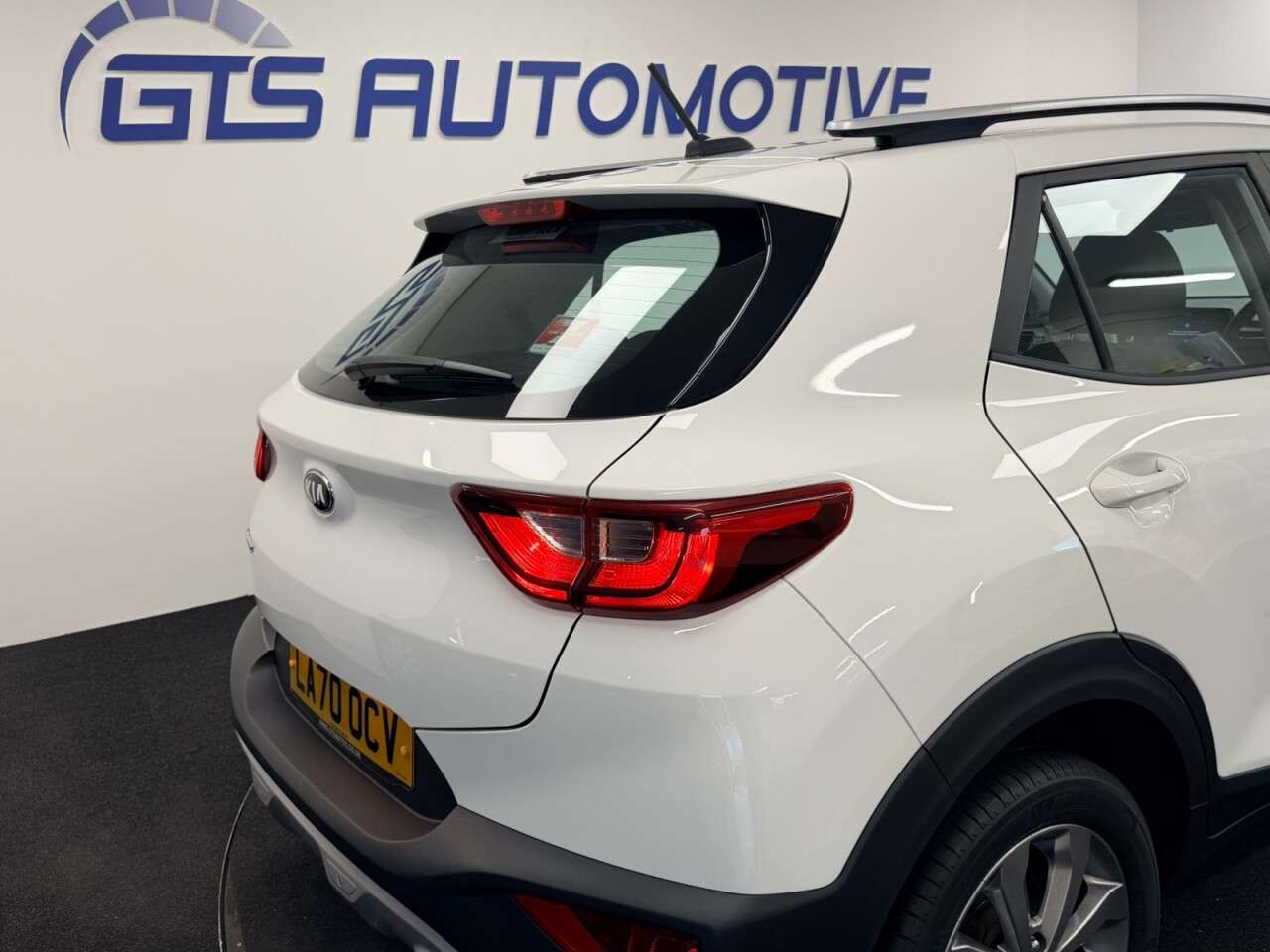 2021 KIA STONIC 2021 KIA STONIC