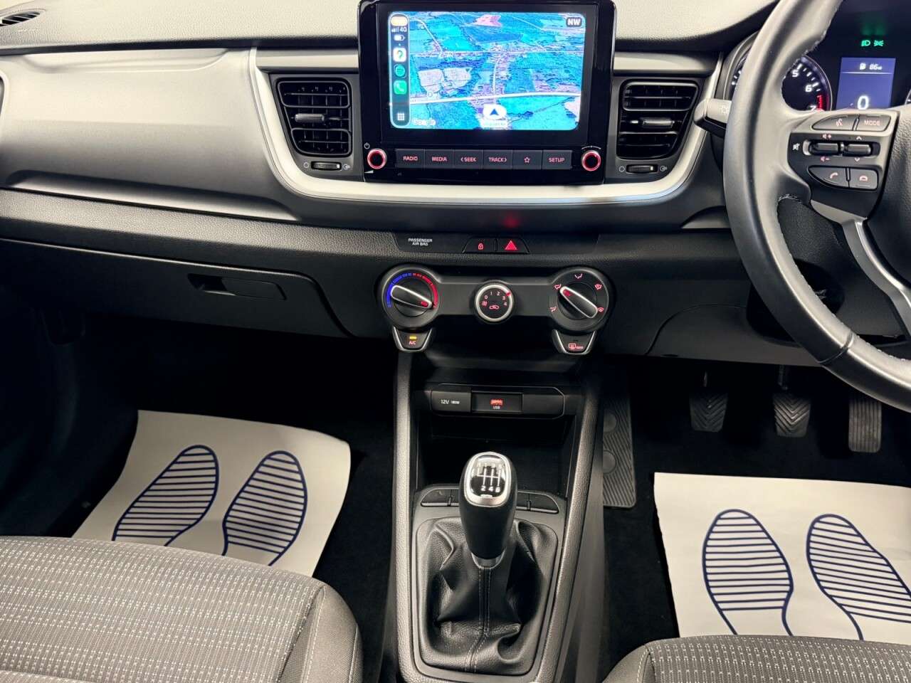 2021 KIA STONIC 2021 KIA STONIC