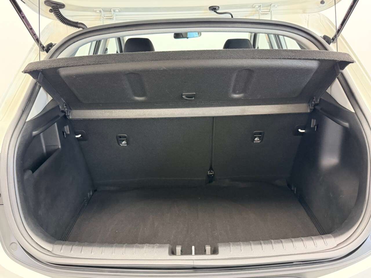 2021 KIA STONIC 2021 KIA STONIC