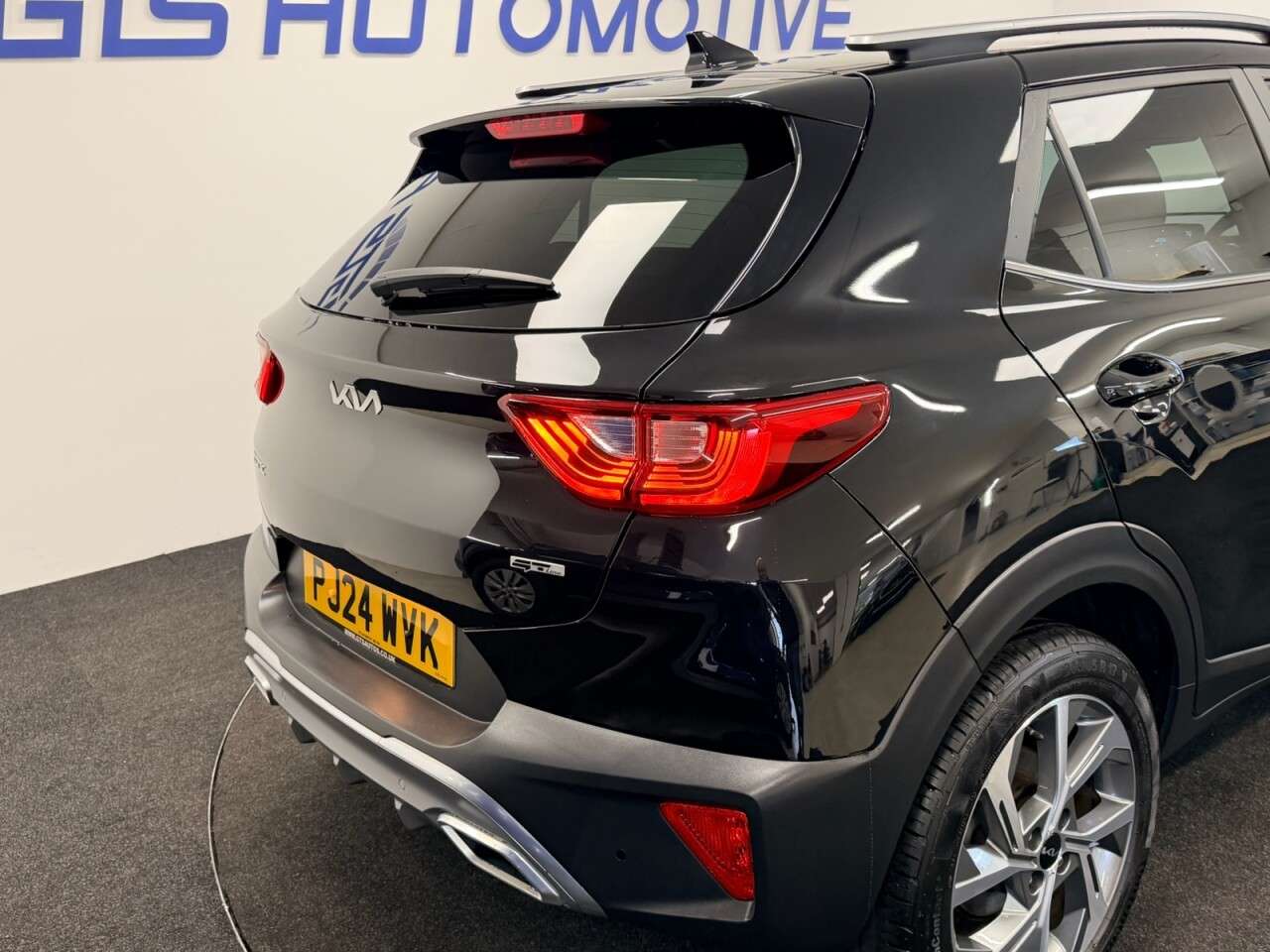 2024 KIA STONIC 2024 KIA STONIC