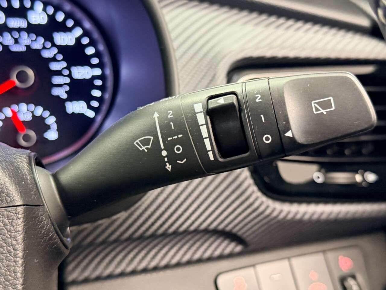 2024 KIA STONIC 2024 KIA STONIC