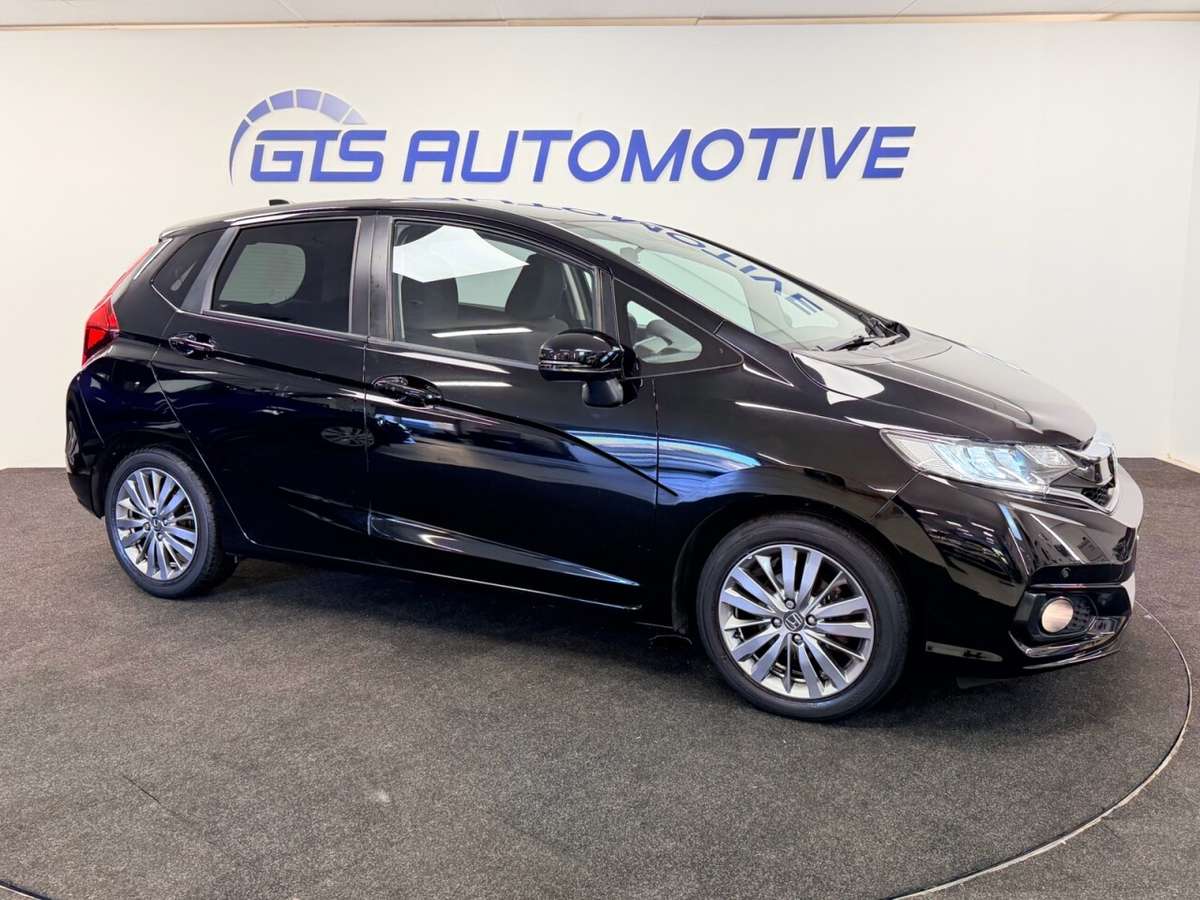 Check out this Honda Jazz 2018 Petrol Automatic