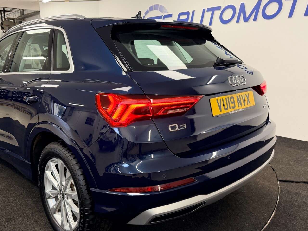 2019 AUDI Q3 2019 AUDI Q3