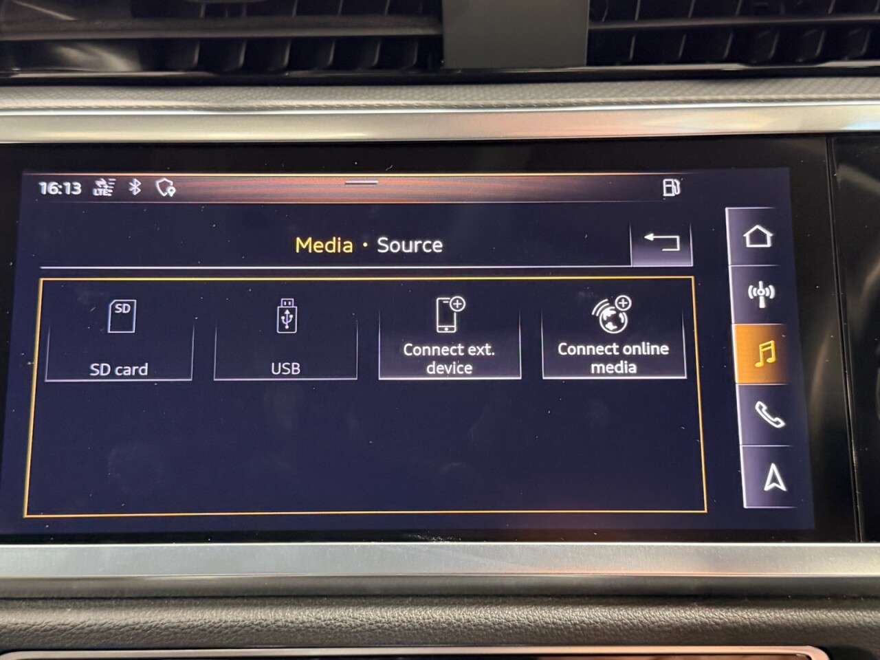 2019 AUDI Q3 2019 AUDI Q3