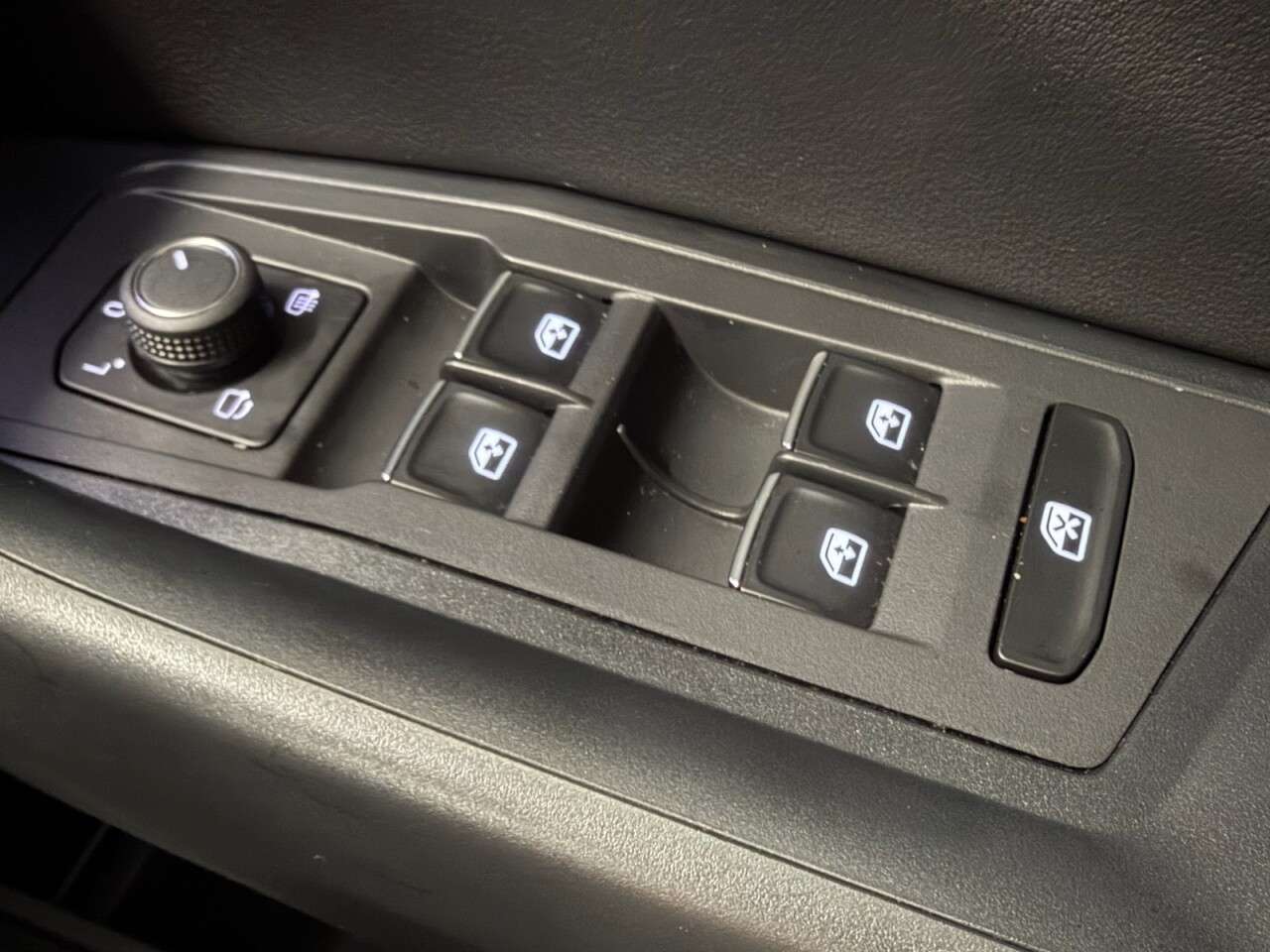 2022 VOLKSWAGEN T-ROC 2022 VOLKSWAGEN T-ROC