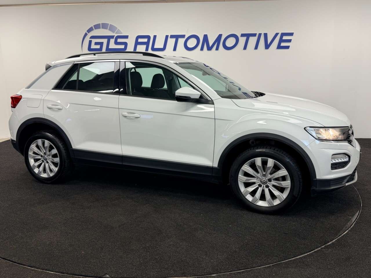 2018 VOLKSWAGEN T-ROC 2018 VOLKSWAGEN T-ROC