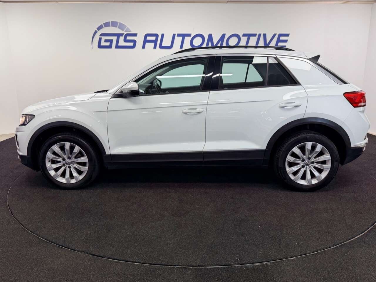 2018 VOLKSWAGEN T-ROC 2018 VOLKSWAGEN T-ROC