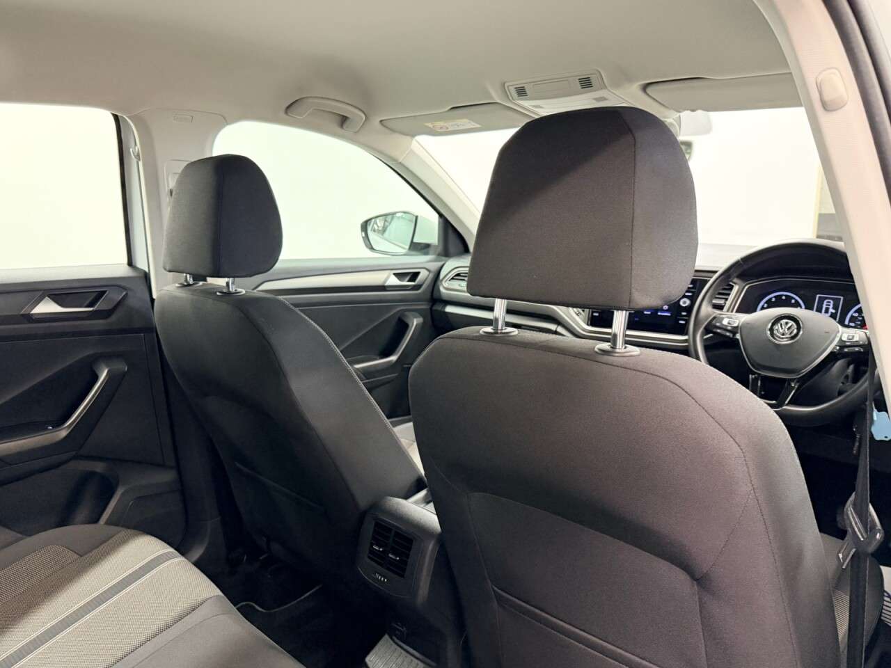 2018 VOLKSWAGEN T-ROC 2018 VOLKSWAGEN T-ROC