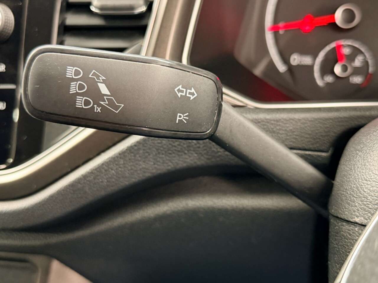 2018 VOLKSWAGEN T-ROC 2018 VOLKSWAGEN T-ROC