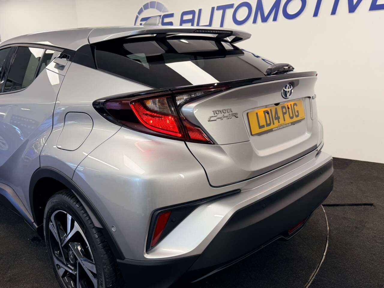 2022 TOYOTA C-HR 2022 TOYOTA C-HR