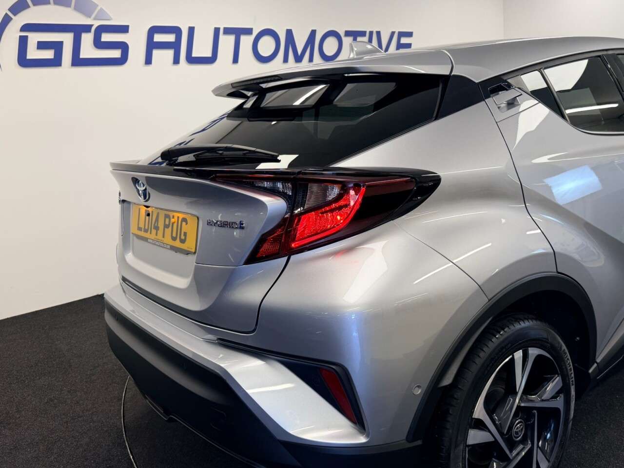 2022 TOYOTA C-HR 2022 TOYOTA C-HR